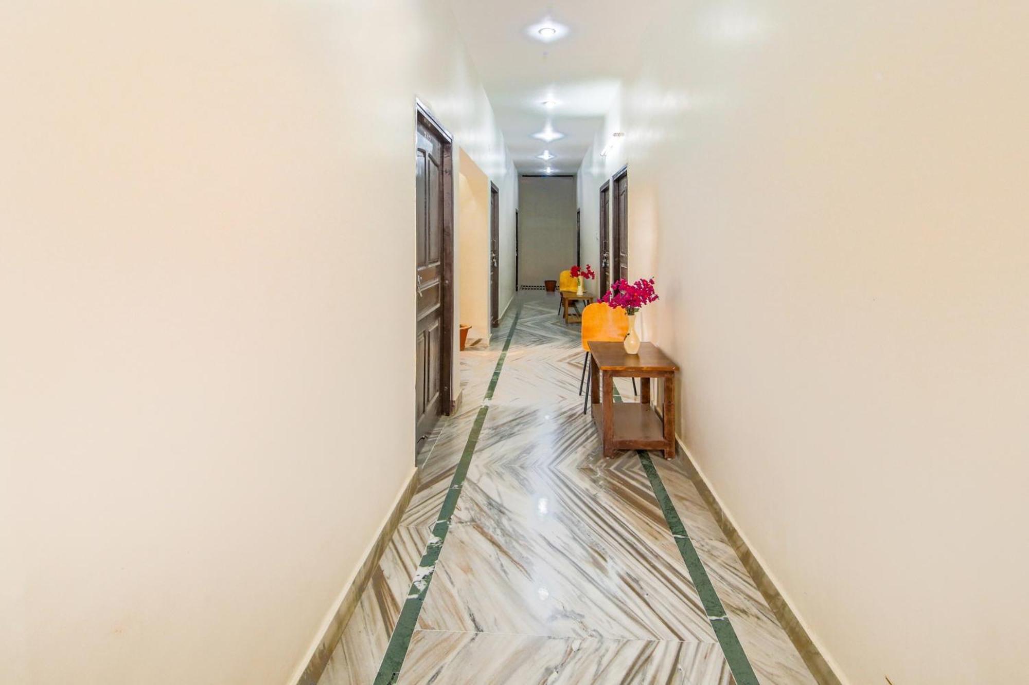 Collection O 81098 Hotel Royal Panjab Bijnaur Exterior photo
